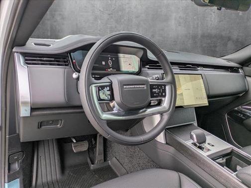 2025 Land Rover Range Rover P530 SE 7 Seat