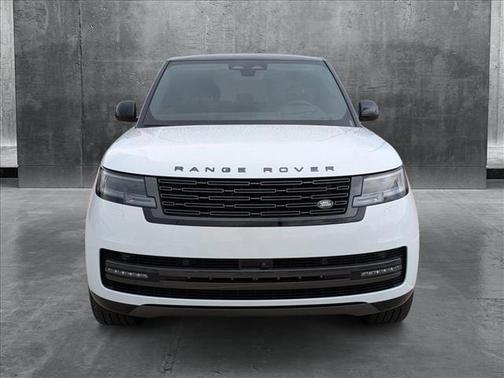2025 Land Rover Range Rover P530 SE 7 Seat