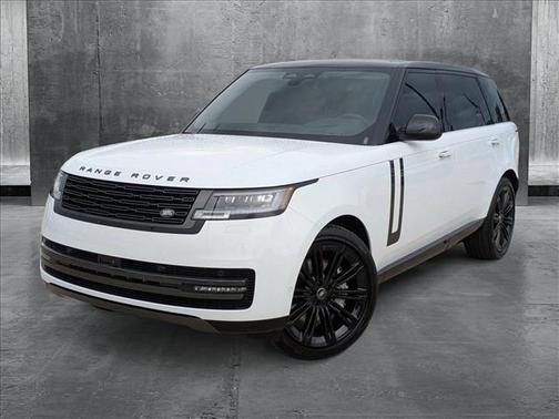 2025 Land Rover Range Rover P530 SE 7 Seat