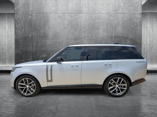 2024 Land Rover Range Rover P530 SE