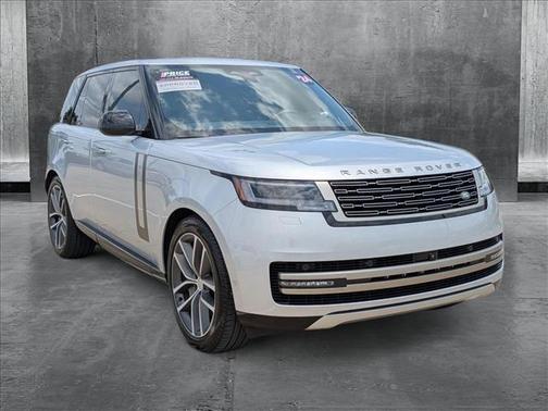 2024 Land Rover Range Rover P530 SE