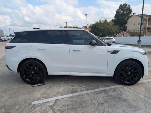 2023 Land Rover Range Rover Sport SE