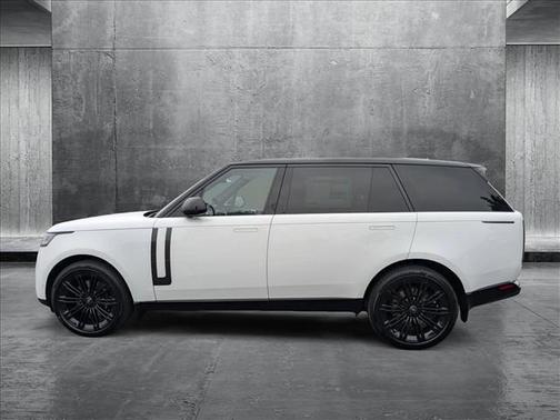 2025 Land Rover Range Rover P530 SE 7 Seat