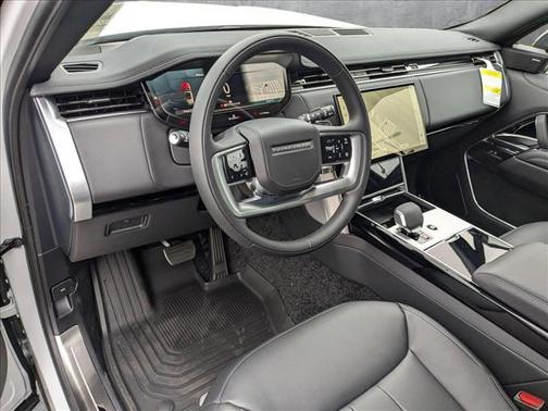 2025 Land Rover Range Rover P530 SE 7 Seat