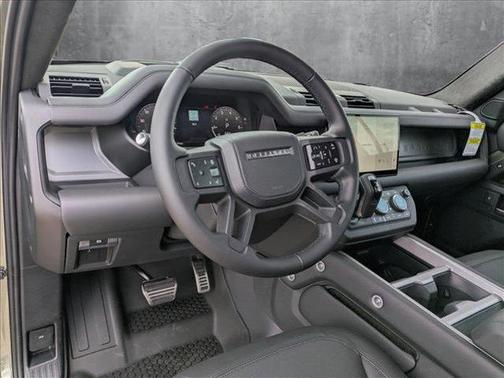 2025 Land Rover Defender 110 P400 X