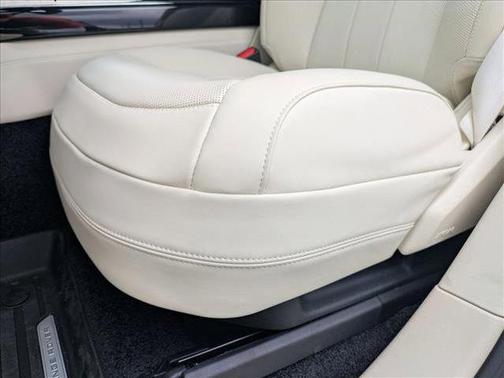 2025 Land Rover Range Rover P400 SE