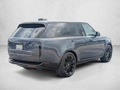 2025 Land Rover Range Rover P400 SE