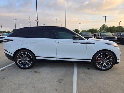 Fuji White 2025 Land Rover Range Rover Velar P250 SE R-Dynamic