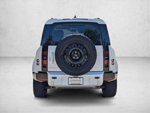 2024 Land Rover Defender 110 P300