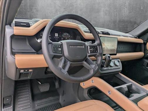 2025 Land Rover Defender 110 P400 X-Dynamic SE