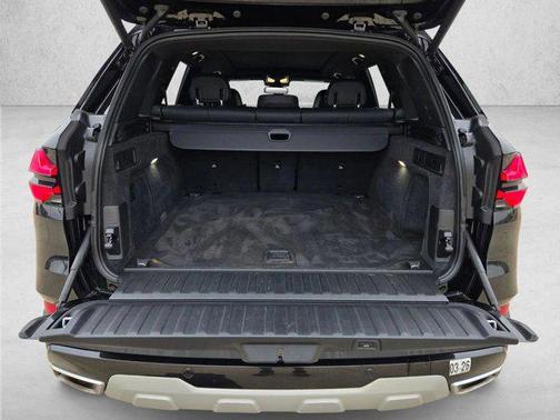 Black 2024 BMW X5 sDrive40i
