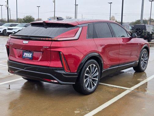 2024 Cadillac LYRIQ Sport