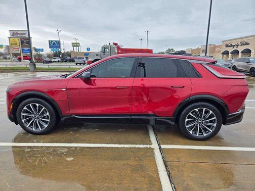 2024 Cadillac LYRIQ Sport