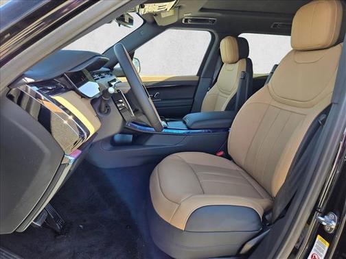 2026 Land Rover Range Rover Sport SE
