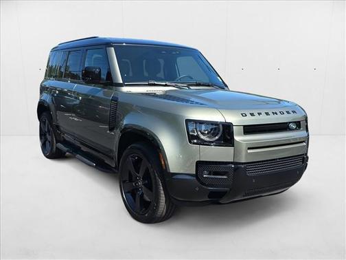 2025 Land Rover Defender 110 P400 X-Dynamic SE