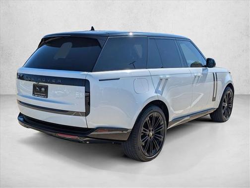 2025 Land Rover Range Rover P530 SE