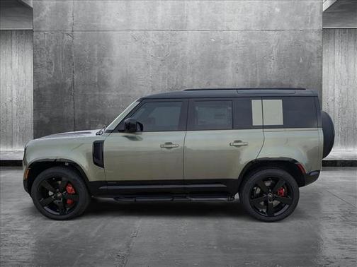 2025 Land Rover Defender 110 P400 X