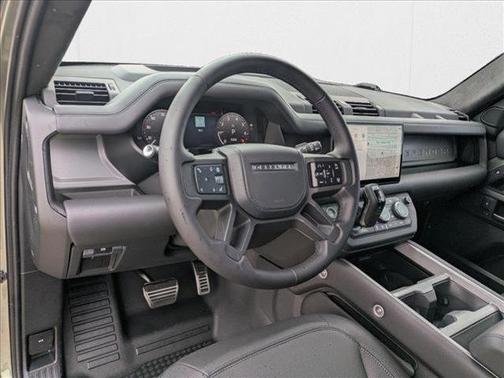 2025 Land Rover Defender 110 P400 X