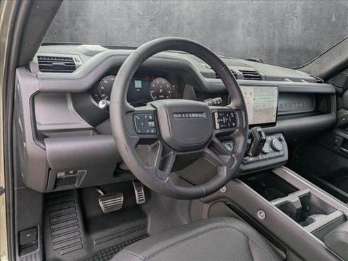 2025 Land Rover Defender 110 P400 X