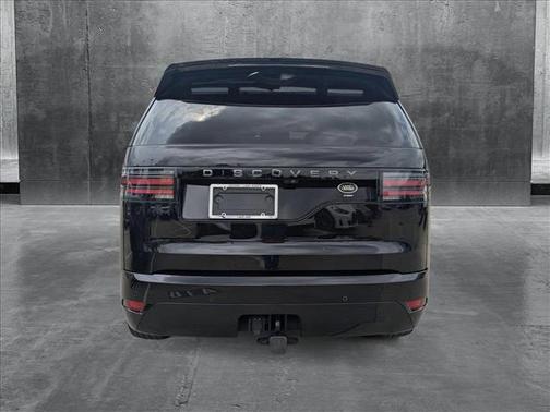 2022 Land Rover Discovery P360 S R-Dynamic
