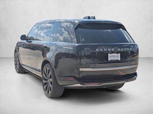 2023 Land Rover Range Rover P530 SE
