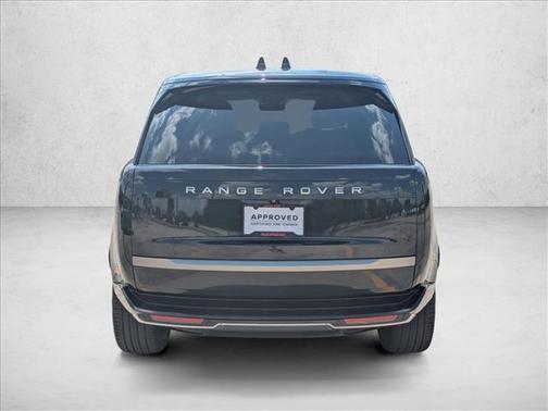 2023 Land Rover Range Rover P530 SE