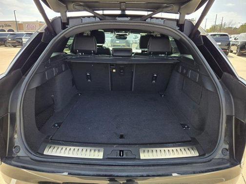 2023 Land Rover Range Rover Velar P250 S R-Dynamic