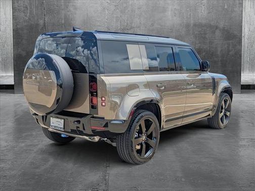 2025 Land Rover Defender 110 P400 X-Dynamic SE