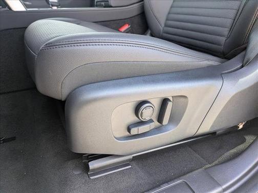 2025 Land Rover Discovery Sport S