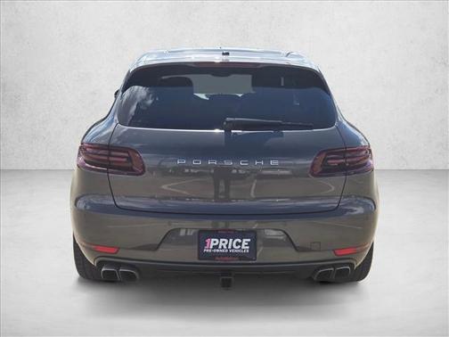 2015 Porsche Macan Turbo
