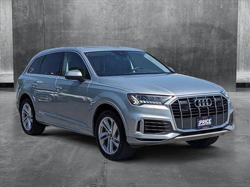 2024 Audi Q7 55 Premium Plus