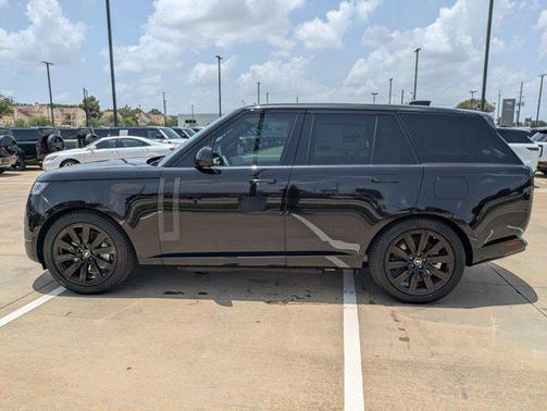 2025 Land Rover Range Rover P550e SE