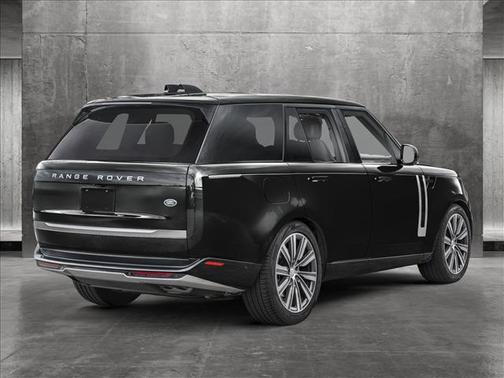 2025 Land Rover Range Rover P550e SE