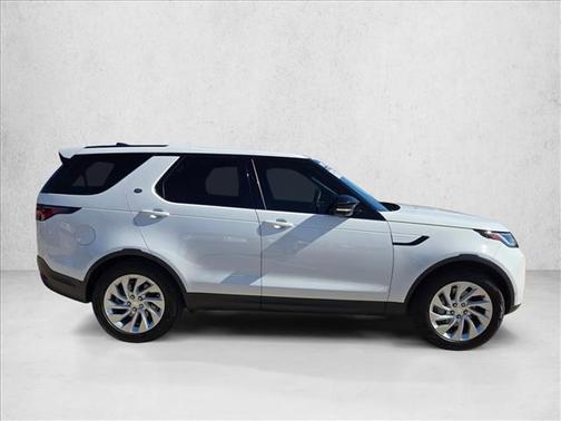 2025 Land Rover Discovery P300 S