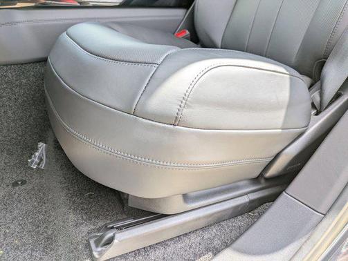 2025 Land Rover Range Rover P530 SE 7 Seat