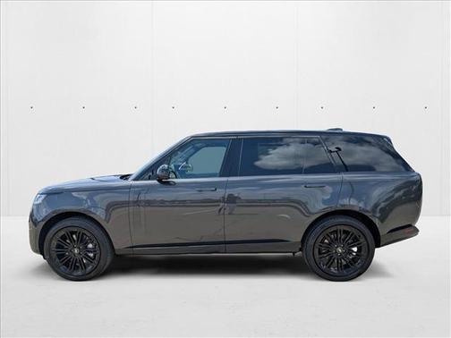 2025 Land Rover Range Rover P530 SE 7 Seat