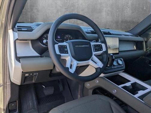 2025 Land Rover Defender X-Dynamic SE