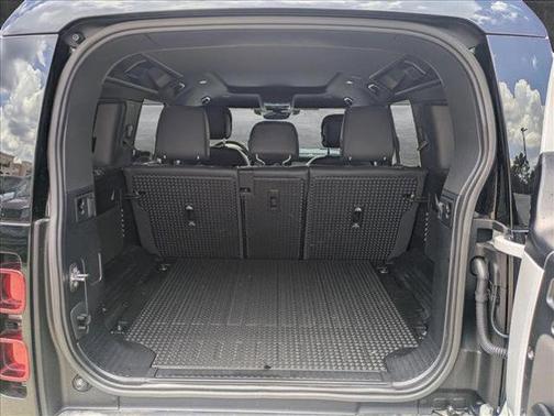 2023 Land Rover Defender 110 S