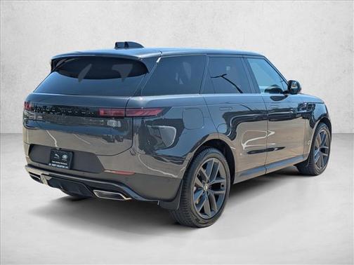2025 Land Rover Range Rover Sport SE