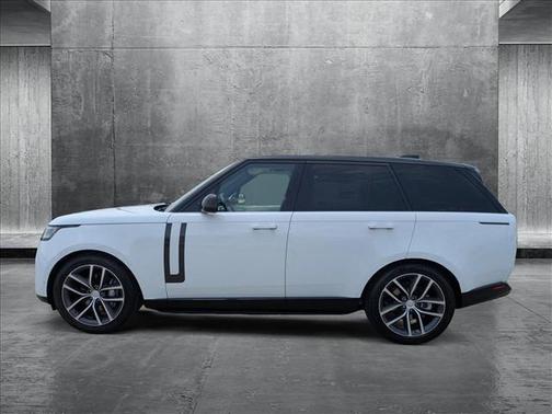 2025 Land Rover Range Rover P400 SE