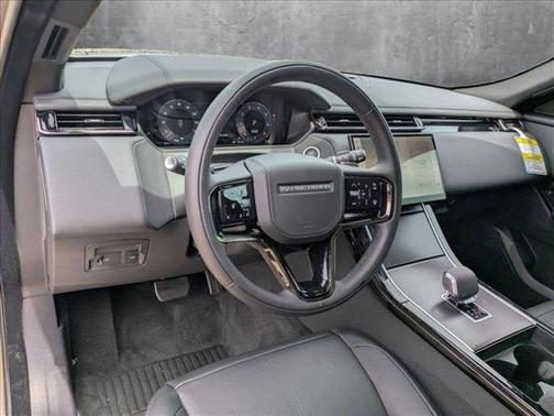 2026 Land Rover Range Rover Velar P250 SE R-Dynamic