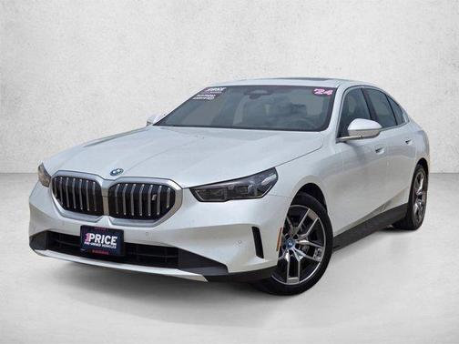 White 2025 BMW i5 eDrive40