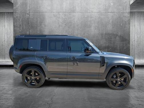 2023 Land Rover Defender 110 S