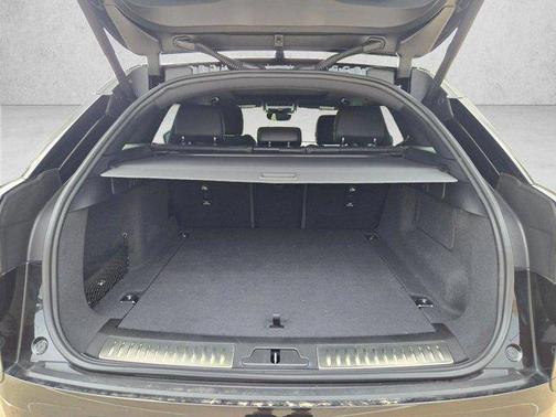 Santorini Black Metallic 2026 Land Rover Range Rover Velar P250 S