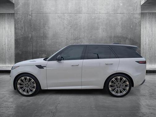 2025 Land Rover Range Rover Sport SE
