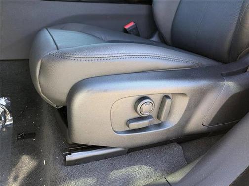 2025 Land Rover Range Rover Velar P250 SE R-Dynamic