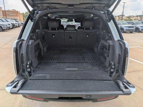 2023 Land Rover Range Rover P400 SE