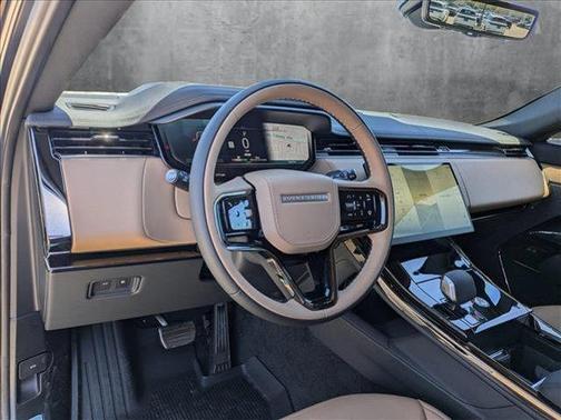 2025 Land Rover Range Rover Sport SE