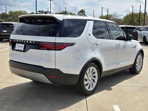 2025 Land Rover Discovery P300 S