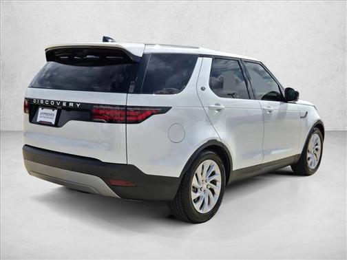 2025 Land Rover Discovery P300 S